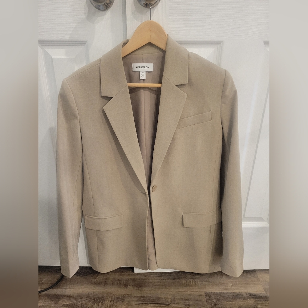 Nordstrom women's boyfriend fit blazer xxs